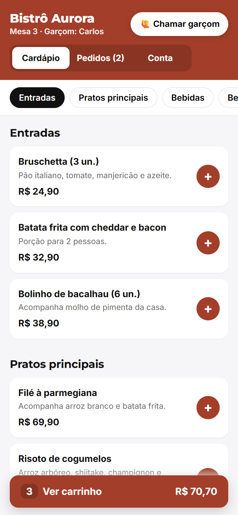 Cardápio digital aberto pelo QR Code da mesa no celular do cliente
